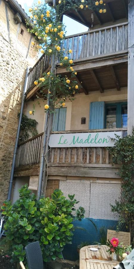 Madelon IV Bed and Breakfast Belvès Exteriör bild