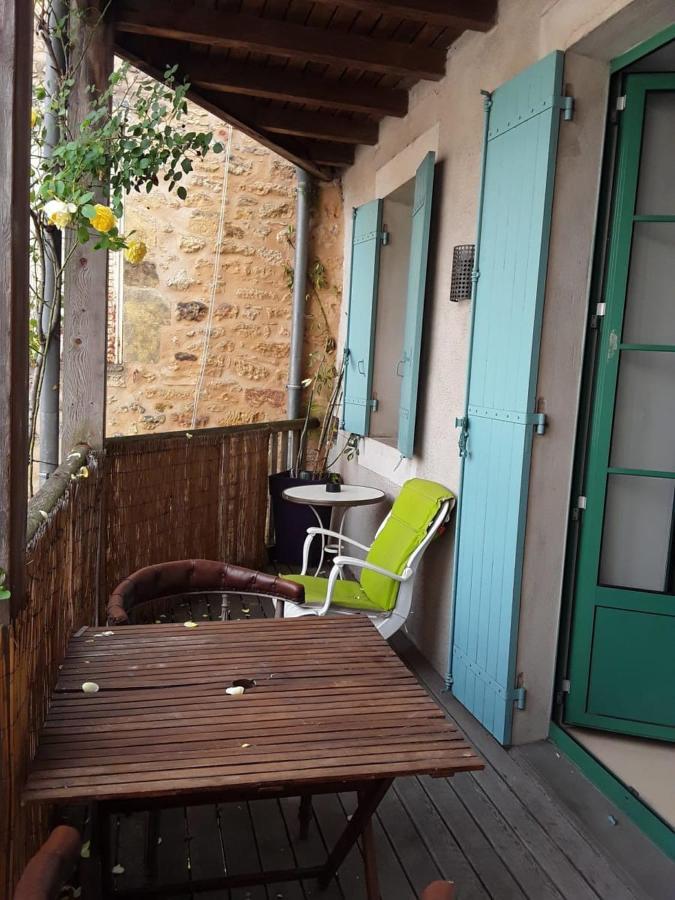 Madelon IV Bed and Breakfast Belvès Exteriör bild