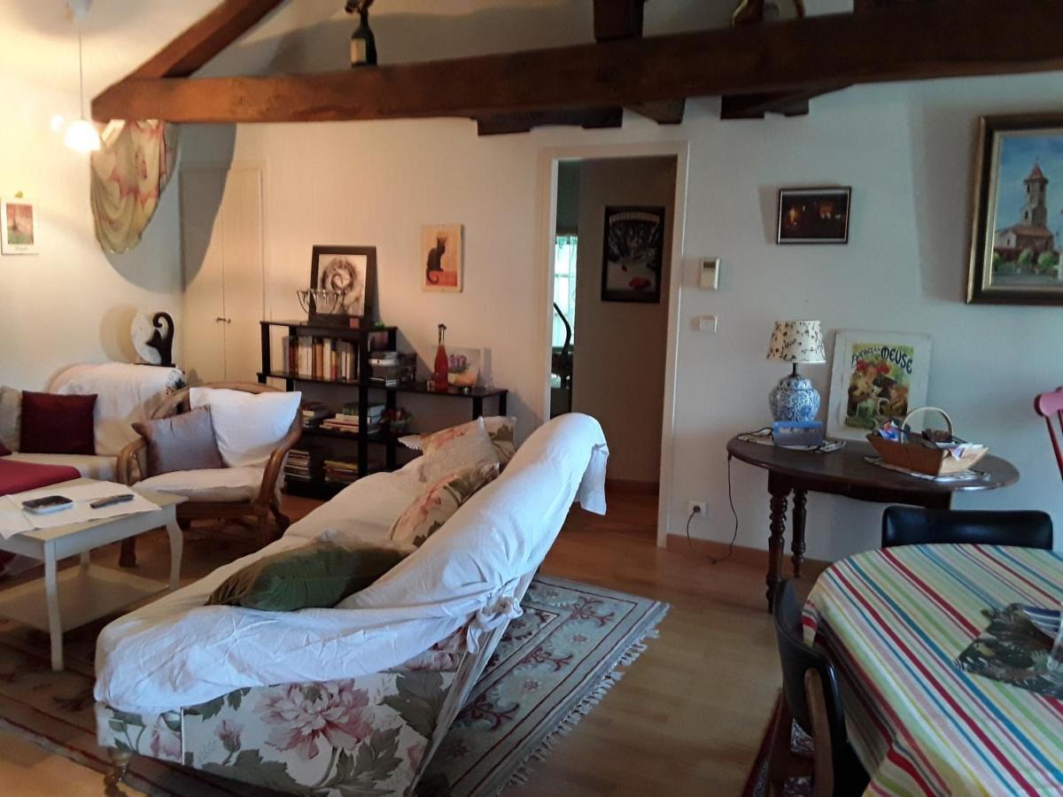 Madelon IV Bed and Breakfast Belvès Exteriör bild