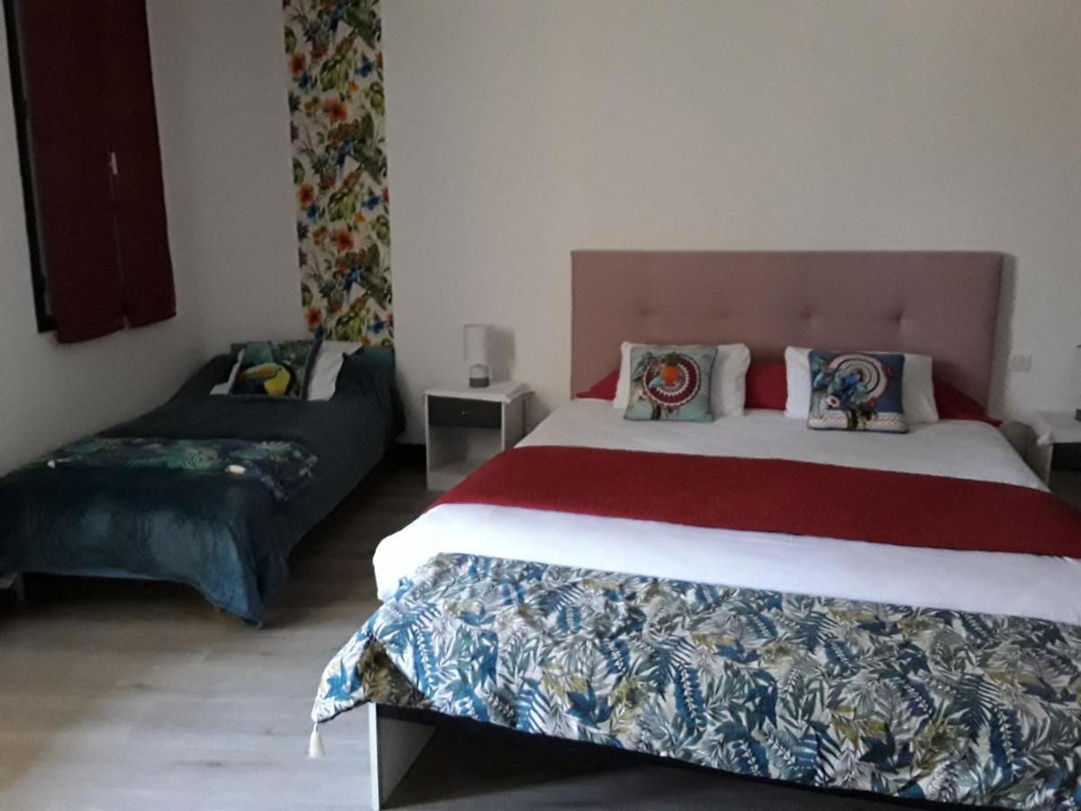 Madelon IV Bed and Breakfast Belvès Exteriör bild